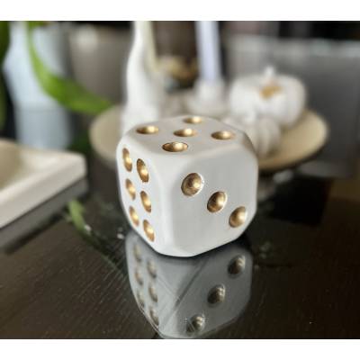 Διακοσμητικό ζάρι | Χειροποίητο από σκόνη πορσελάνης – V by V