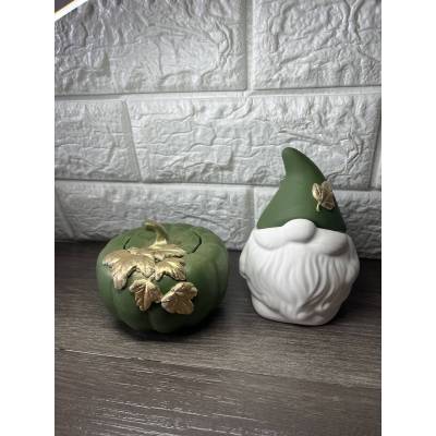 Σετ διακόσμησης με κολοκύθα και ανοιγόμενο νάνο με αρωματικό κερί σόγιας – χειροποίητο γιορτινό δώρο V by V