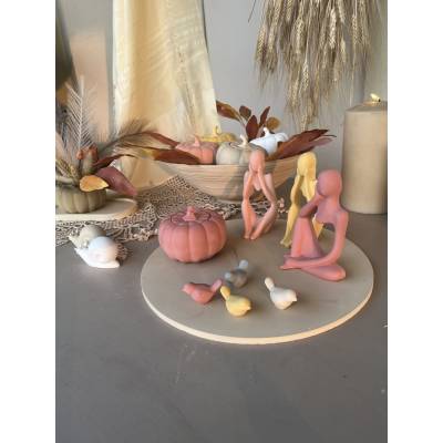 Γυναικεία Φιγούρα – Δεξί Χέρι στο Πρόσωπο