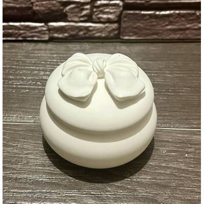 Χειροποίητο διακοσμητικό βαζάκι μακαρόν από σκόνη πορσελάνης με φιόγκο