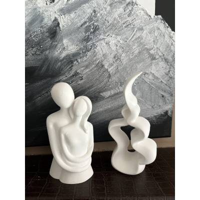 Χειροποίητο Αγαλματίδιο Αγκαλιάς – Δώρο Αγάπης & Σύνδεσης | V by V