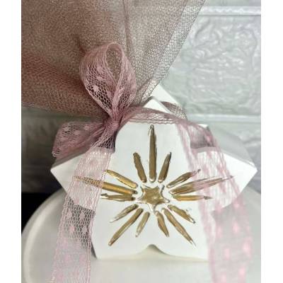 Μπομπονιέρα Βάπτισης Λουλούδι από Ρητίνη | Χειροποίητη Minimal Επιλογή